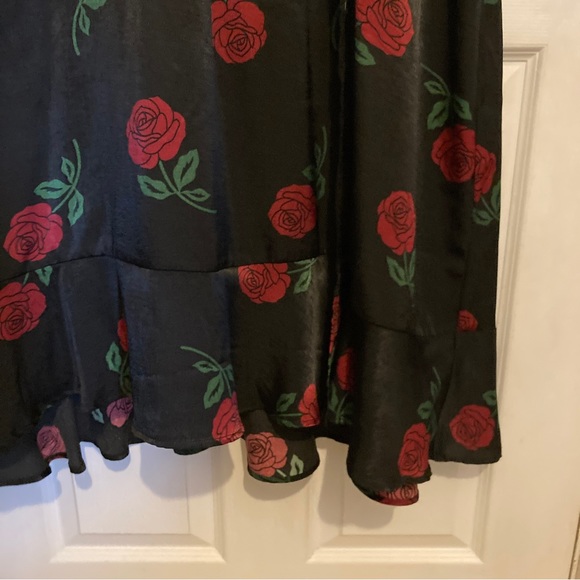 Torrid Silky Brushed Charmeuse Rose Print Faux Wrap Midi Dress - Picture 7 of 9